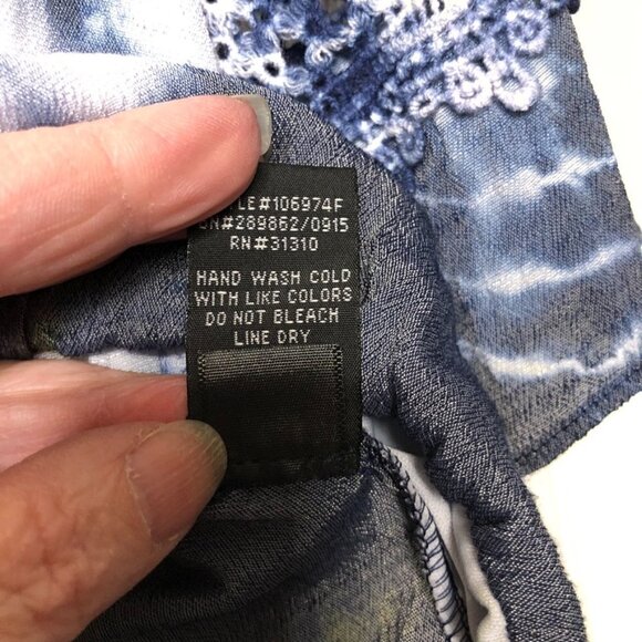 A. BYER - High-Low Navy Blue & White Tie Dye Striped Scoop Neck Top - Size Large - Picture 8 of 8